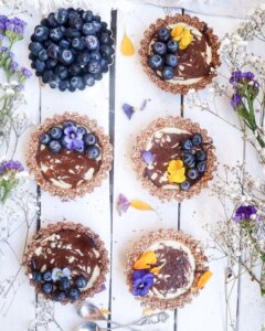 Vegan chocolate and coconut tartlets